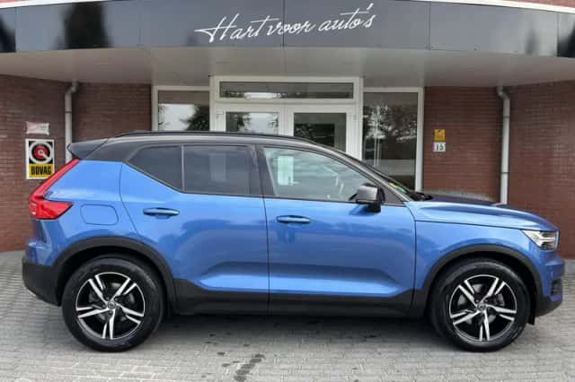 Volvo XC40 (2020) thumbnail 4