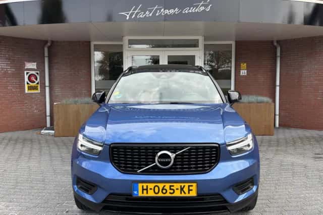 Volvo XC40 (2020) thumbnail 5