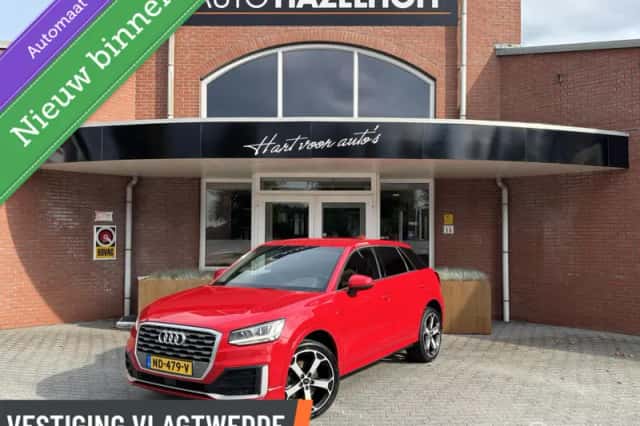 Audi Q2 (2017) thumbnail 1