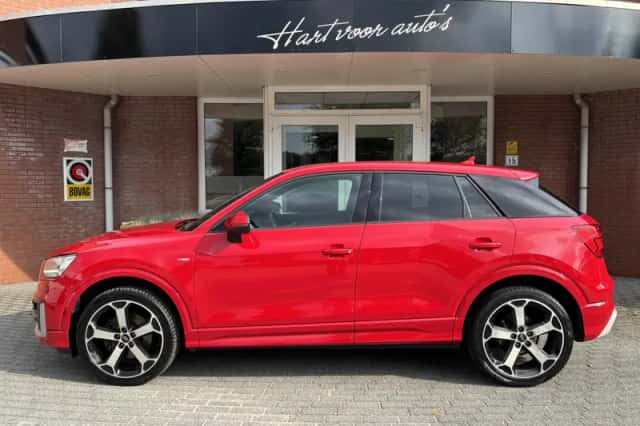 Audi Q2 (2017) thumbnail 2