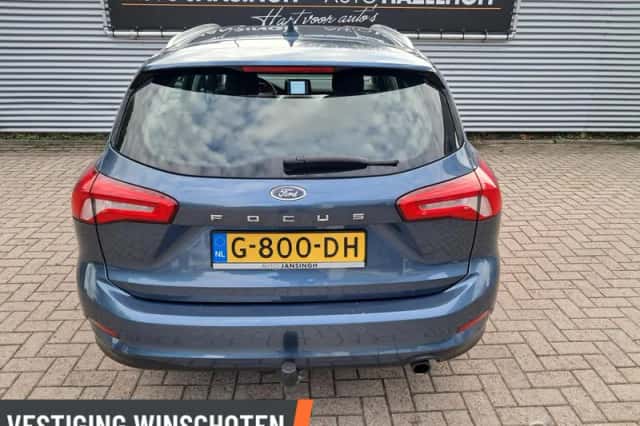 Ford Focus (2019) thumbnail 3