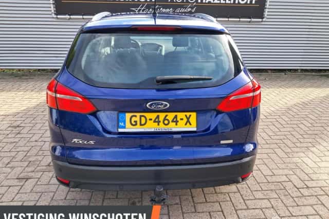 Ford Focus (2015) thumbnail 3