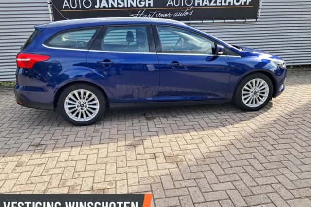 Ford Focus (2015) thumbnail 4