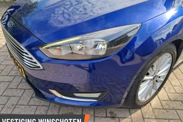 Ford Focus (2015) thumbnail 6
