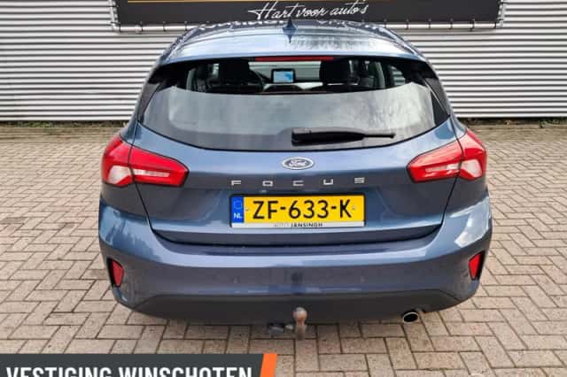 Ford Focus (2019) thumbnail 3