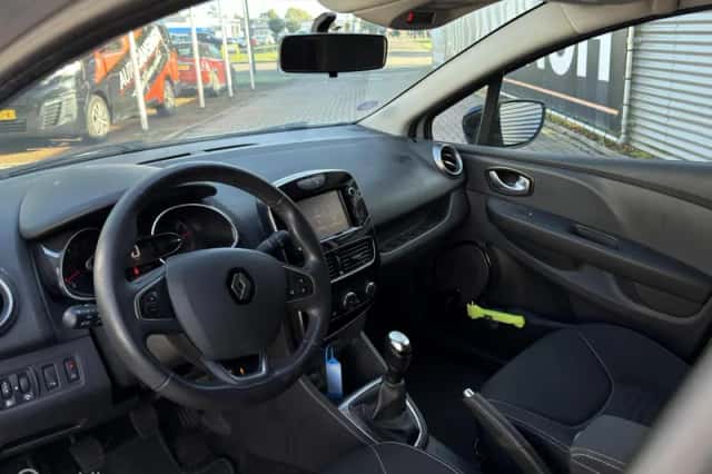 Renault Clio (2017) thumbnail 6