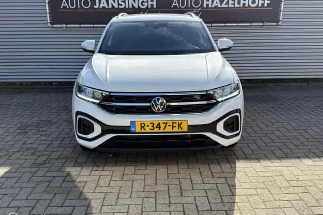 Volkswagen T-Roc (2022) thumbnail 5