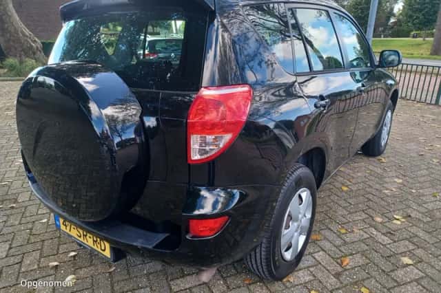 Toyota RAV4 (2006) thumbnail 5