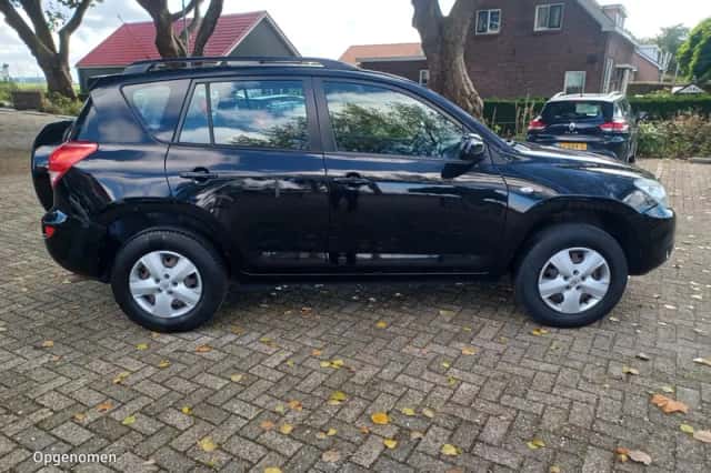 Toyota RAV4 (2006) thumbnail 6