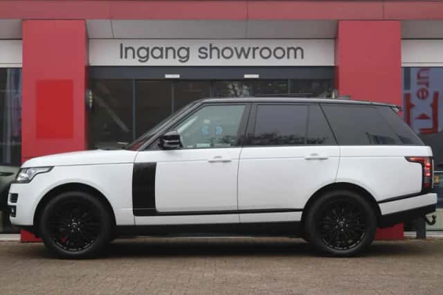 Land Rover Range Rover (2017) thumbnail 2