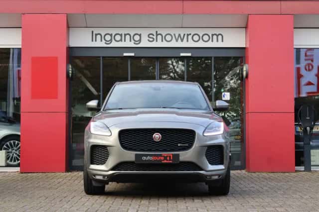 Jaguar E-Pace (2019) thumbnail 5