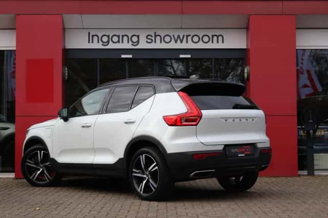 Volvo XC40 (2020) thumbnail 3