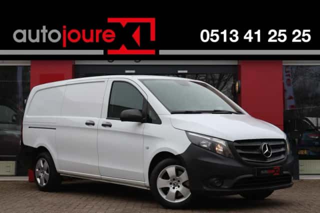 Mercedes-Benz Vito (2019) thumbnail 1