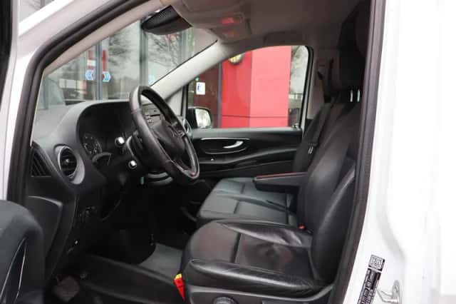 Mercedes-Benz Vito (2019) thumbnail 5