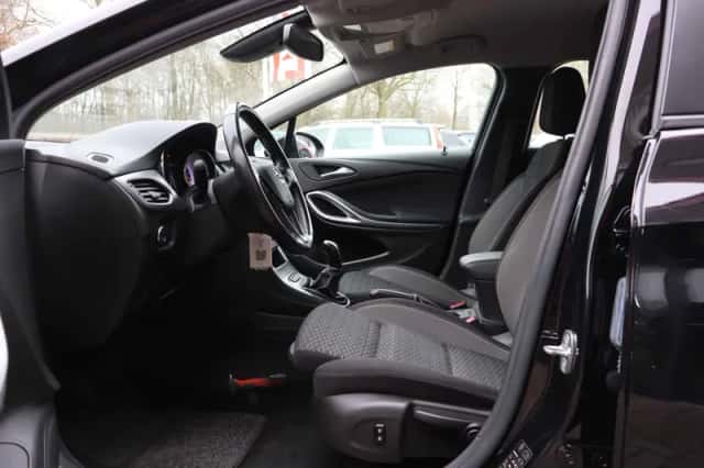 Opel Astra (2020) thumbnail 4