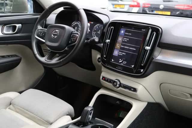 Volvo XC40 (2020) thumbnail 6