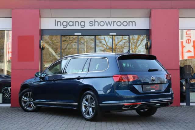 Volkswagen Passat (2022) thumbnail 2