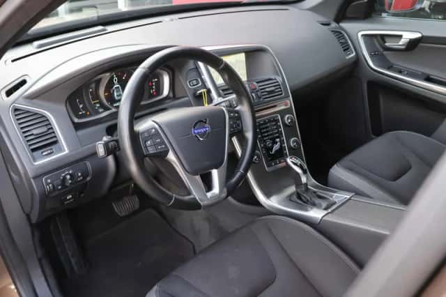 Volvo XC60 (2014) thumbnail 5