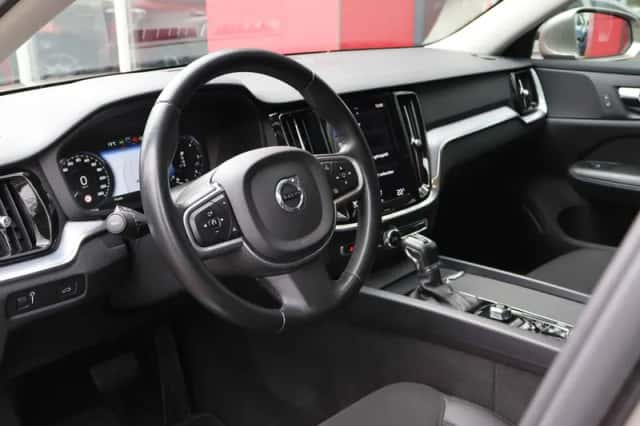 Volvo V60 (2020) thumbnail 5