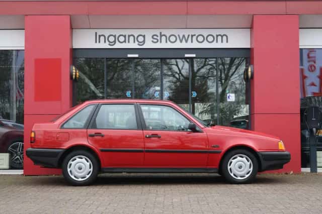 Volvo 440 (1991) thumbnail 4