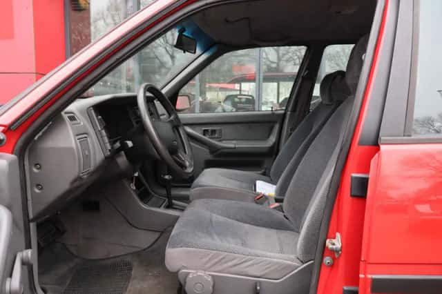Volvo 440 (1991) thumbnail 6