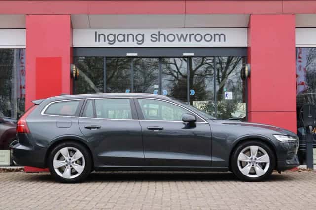 Volvo V60 (2019) thumbnail 4