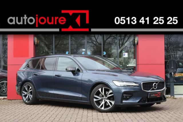 Volvo V60 (2019) thumbnail 1