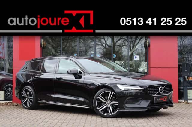 Volvo V60 (2022) thumbnail 1