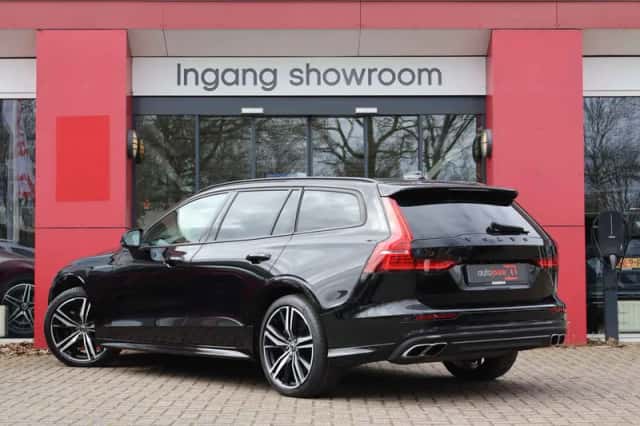 Volvo V60 (2022) thumbnail 3