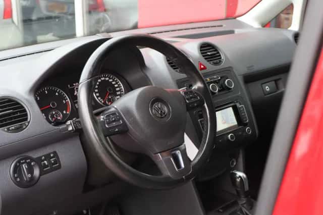 Volkswagen Caddy (2015) thumbnail 6