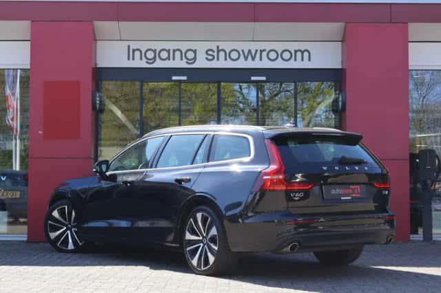 Volvo V60 (2020) thumbnail 4
