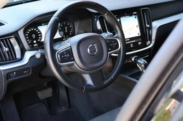 Volvo V60 (2020) thumbnail 6