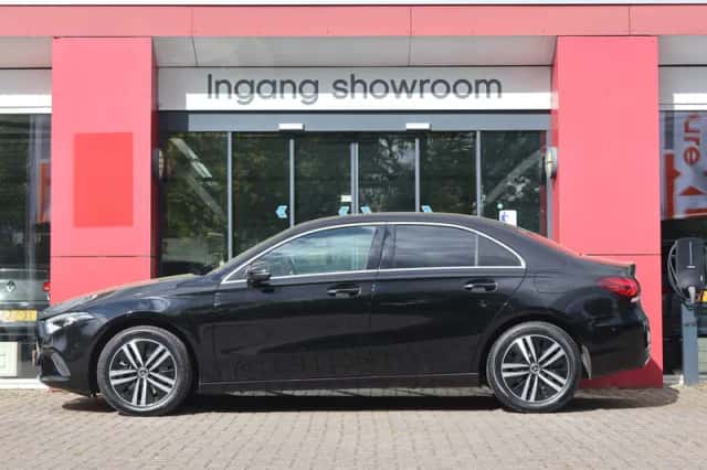 Mercedes-Benz A-Klasse (2022) thumbnail 2