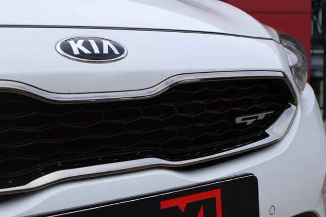 Kia ProCeed (2019) thumbnail 6