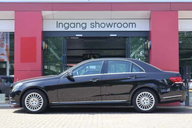 Mercedes-Benz E-Klasse (2017) thumbnail 2