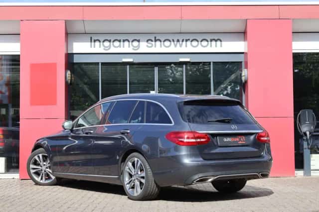 Mercedes-Benz C-Klasse (2016) thumbnail 4