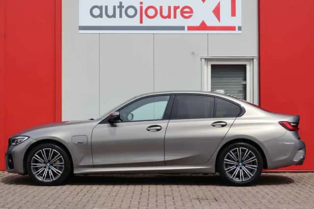 BMW 3-Serie (2022) thumbnail 2