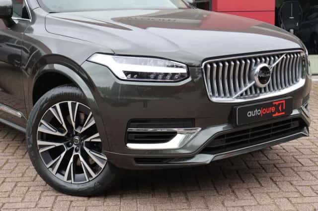 Volvo XC90 (2021) thumbnail 5