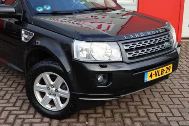 Land Rover Freelander (2011) thumbnail 5