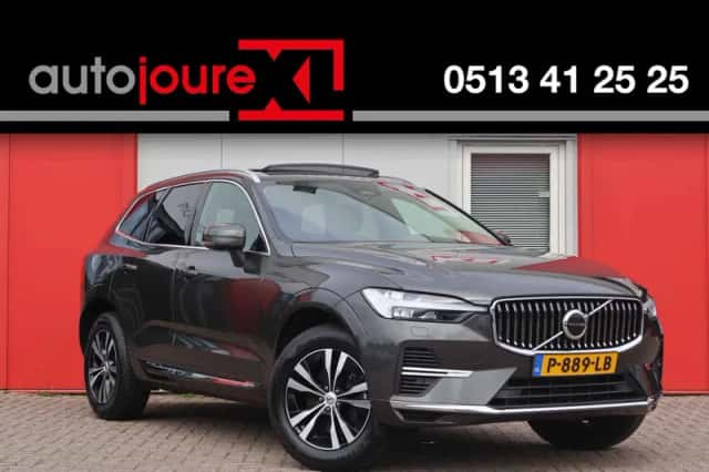 Volvo XC60 (2022) thumbnail 1