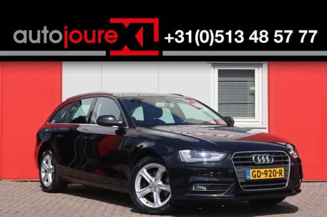 Audi A4 (2015) thumbnail 1