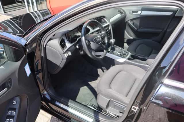 Audi A4 (2015) thumbnail 5