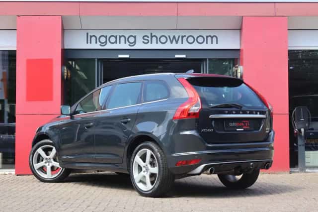 Volvo XC60 (2014) thumbnail 4