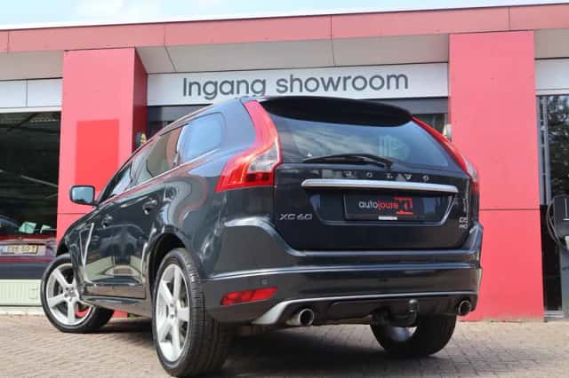 Volvo XC60 (2014) thumbnail 5