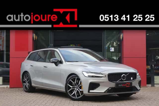 Volvo V60 (2024) thumbnail 1