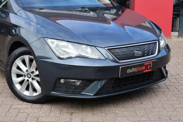 SEAT Leon (2019) thumbnail 5