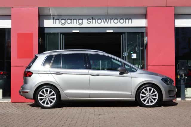 Volkswagen Golf Sportsvan (2017) thumbnail 3