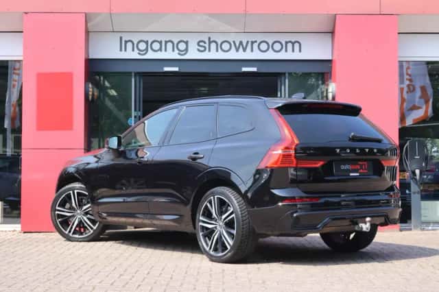 Volvo XC60 (2022) thumbnail 4