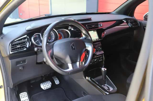 Citroën DS3 (2010) thumbnail 5