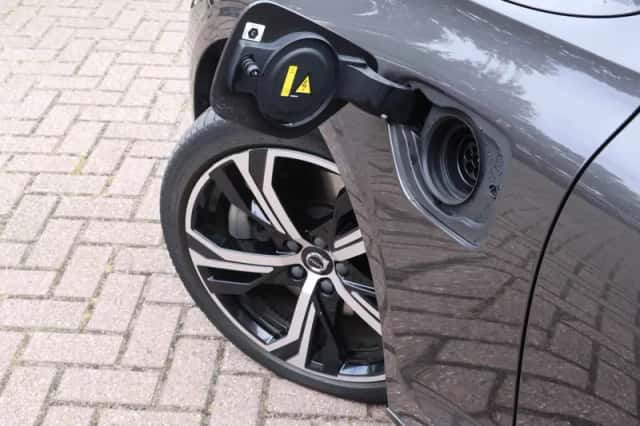 Volvo V60 (2023) thumbnail 6
